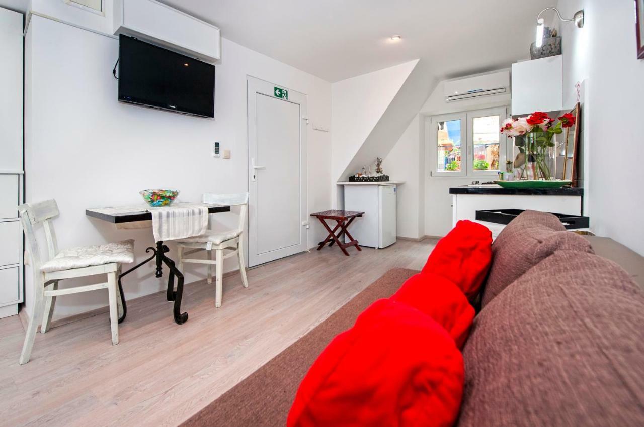 Apartman Delfin Rovinj Exterior foto