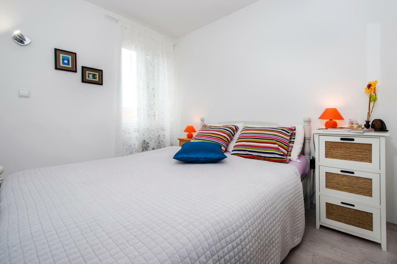 Apartman Delfin Rovinj Exterior foto