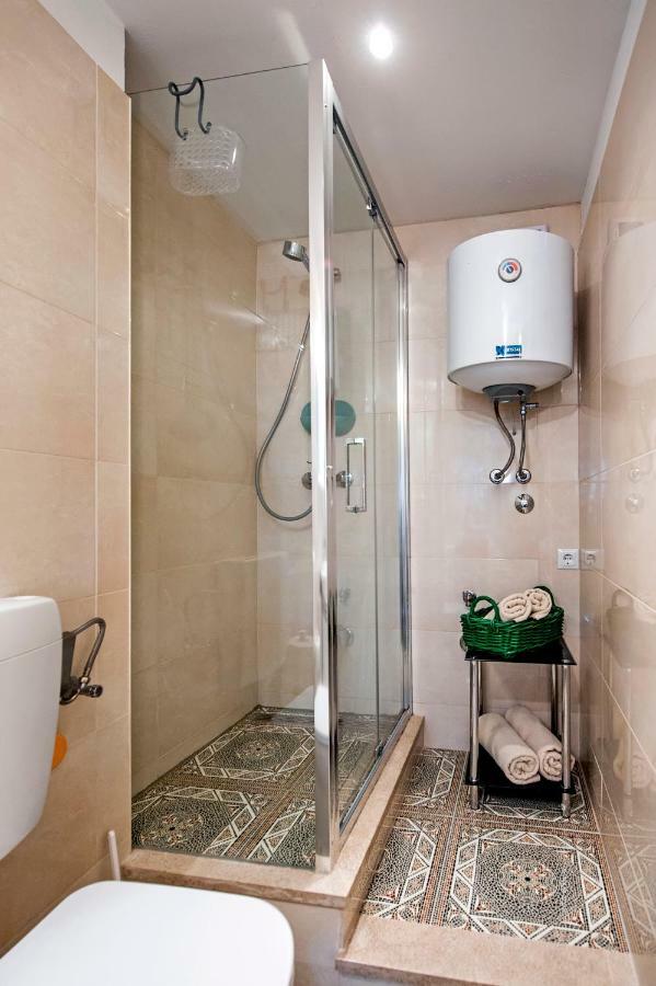 Apartman Delfin Rovinj Exterior foto